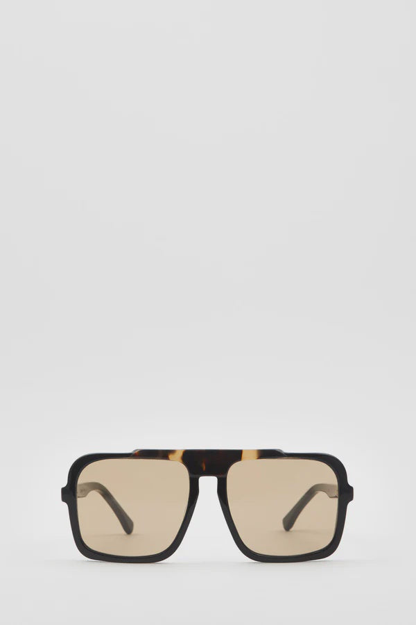 BLACK GRADIENT