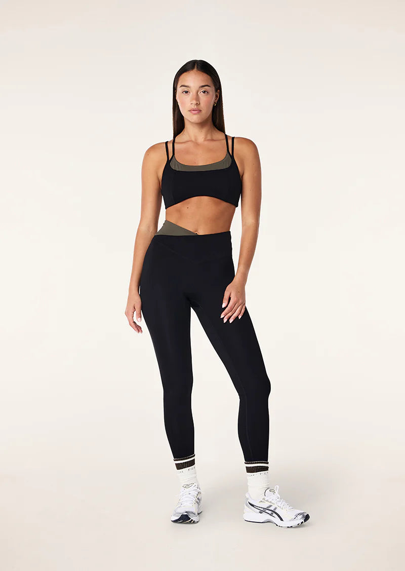 Distortion Sports Bra - Black