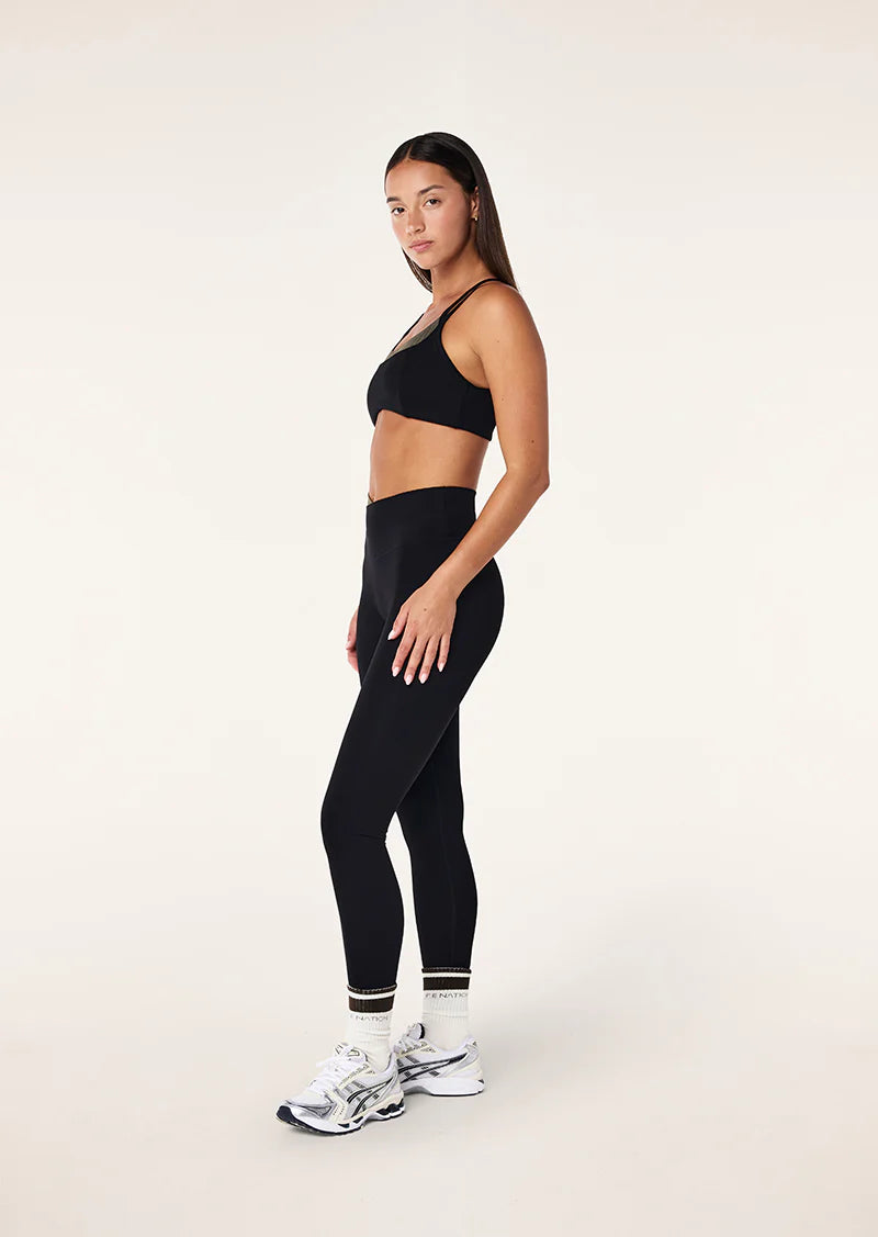 Distortion Sports Bra - Black