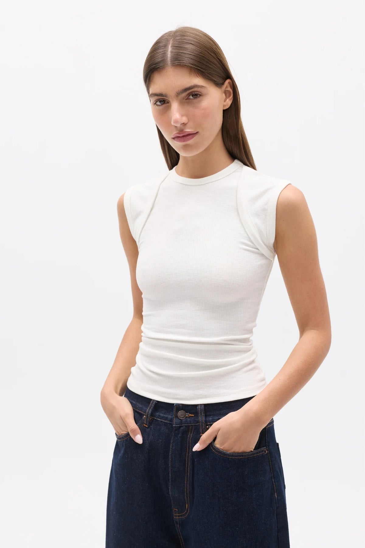Elara T-Shirt - White