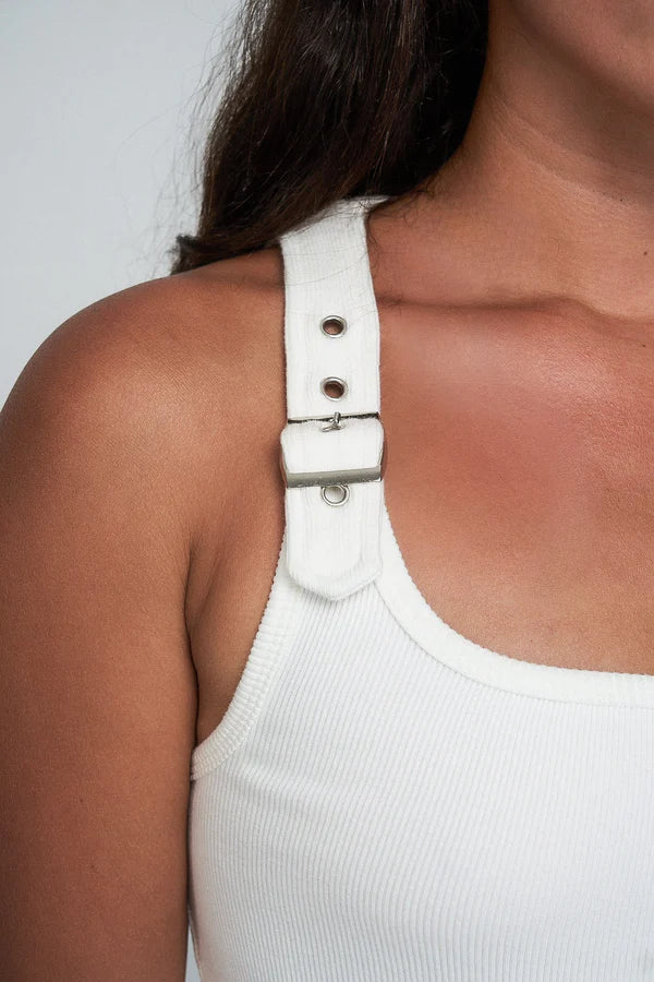 Enperanza Buckle Top - Ivory