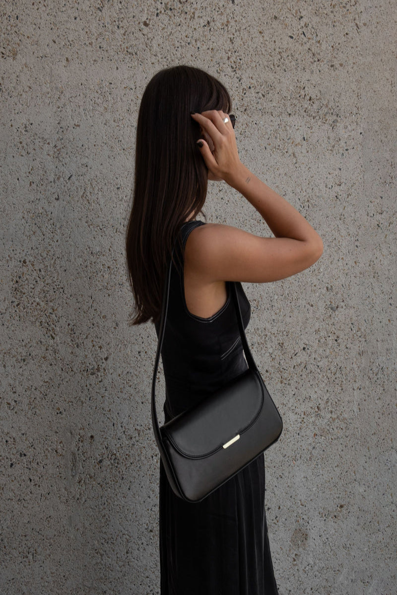 The Zamora - Black